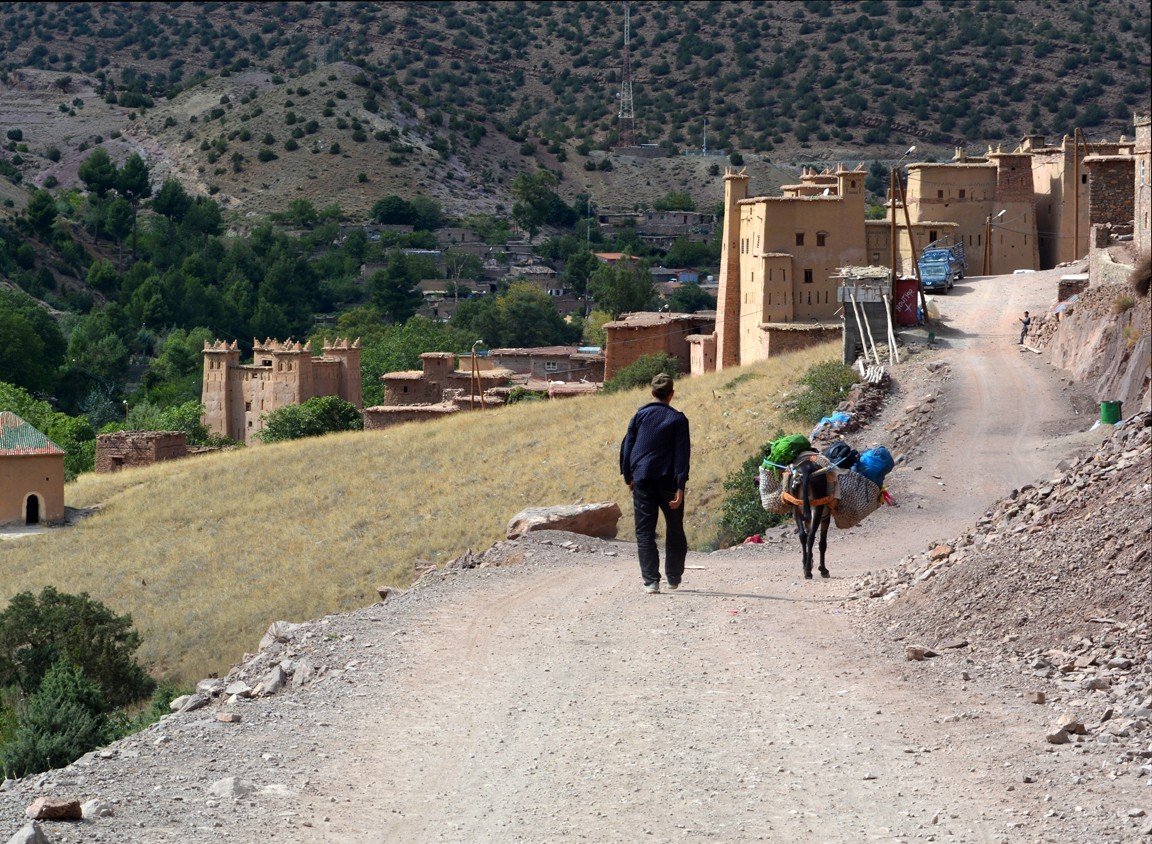 Camino de regreso a Zaouiat Ahansal desde Taghia
