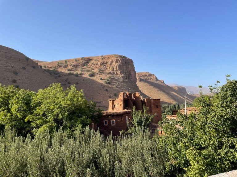 Viaje al Valle Feliz