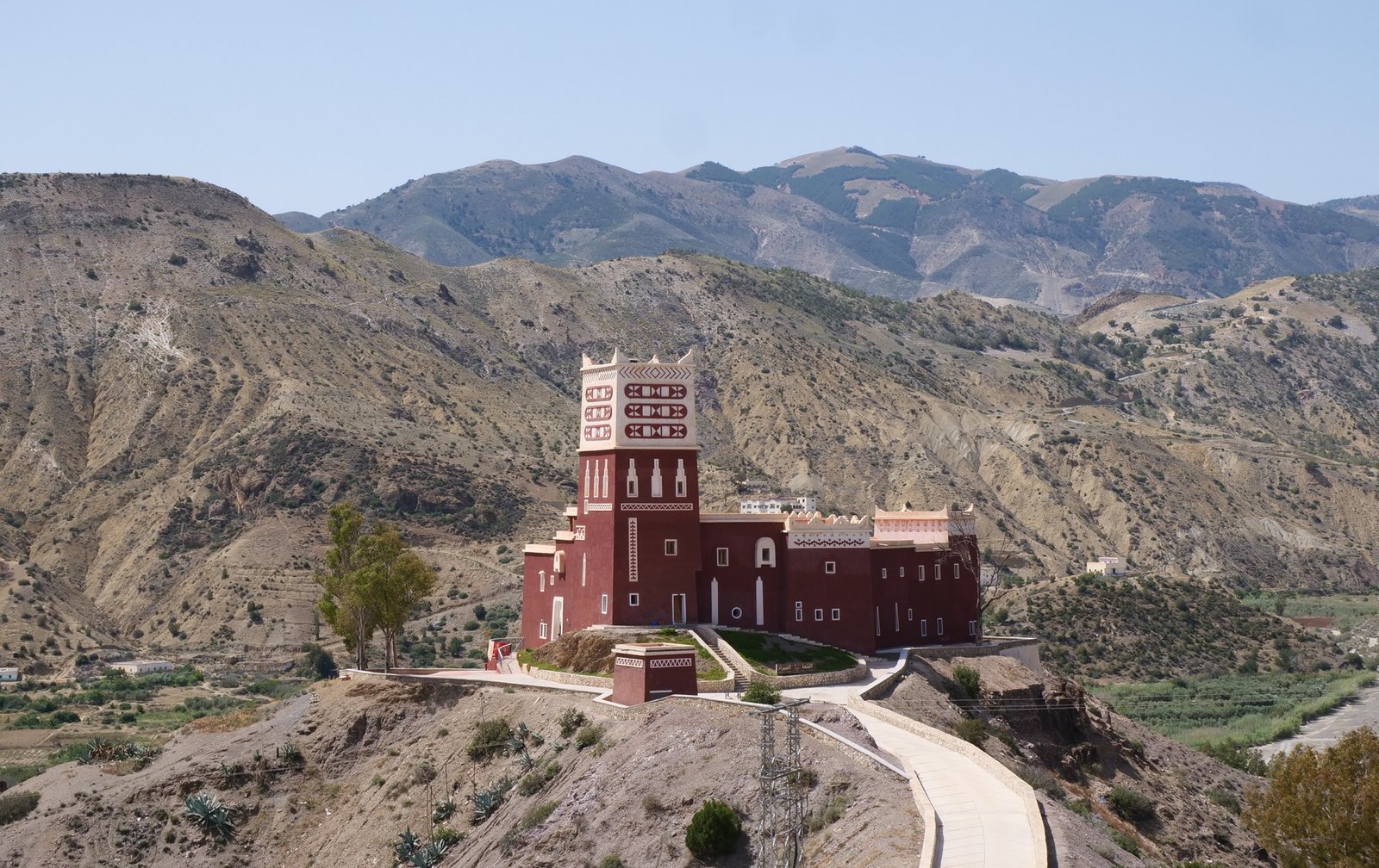 La eclosión de una inaudita arquitectura rifeña. Catálogo aproximativo